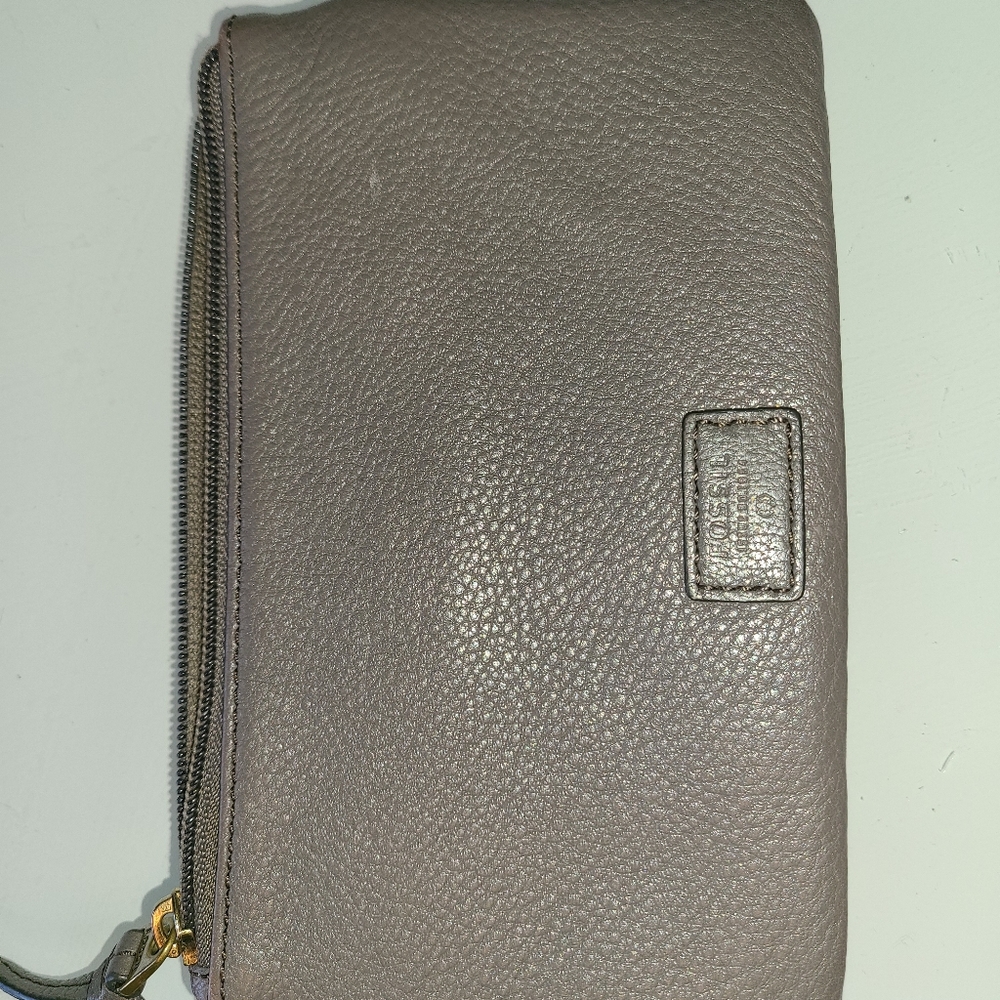 Fossil wallet